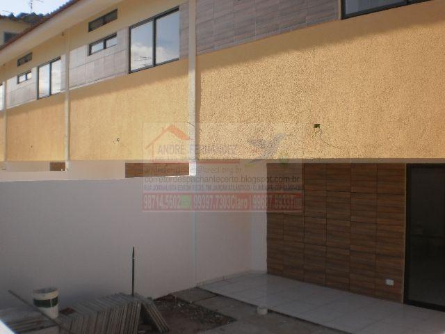 Casa à venda com 3 quartos, 97m² - Foto 2