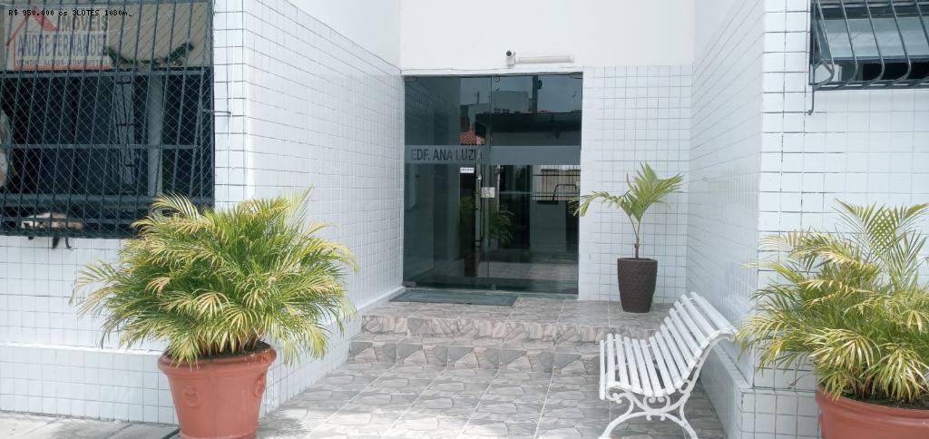 Casa à venda com 2 quartos, 68m² - Foto 4