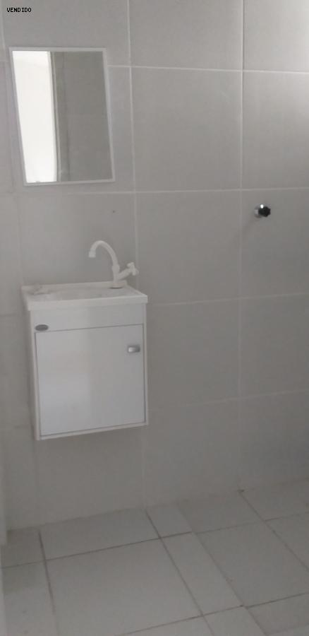 Apartamento à venda com 2 quartos, 60m² - Foto 7