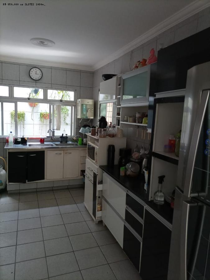 Casa à venda com 4 quartos, 180m² - Foto 6