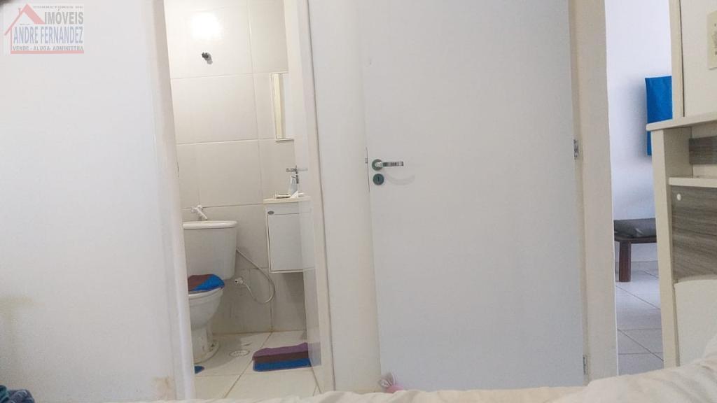 Apartamento à venda com 2 quartos, 65m² - Foto 9