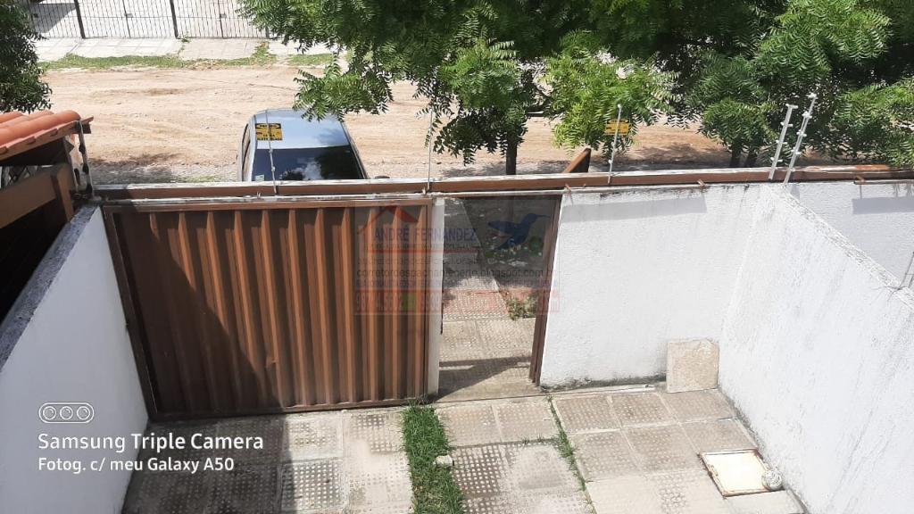 Sobrado à venda com 3 quartos, 97m² - Foto 1