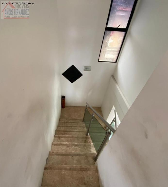 Casa à venda com 6 quartos, 340m² - Foto 23