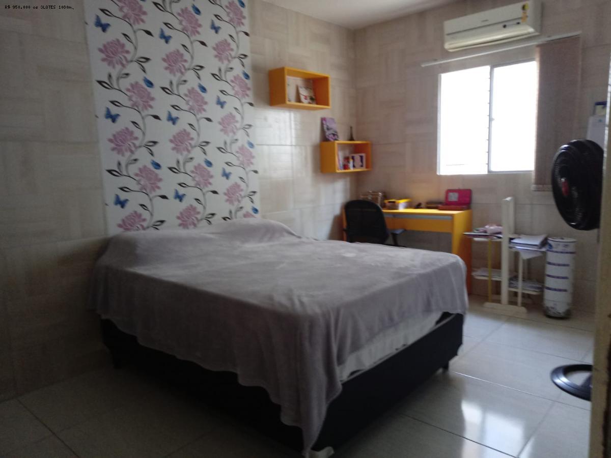 Casa à venda com 3 quartos, 90m² - Foto 11