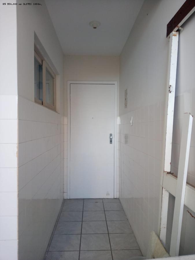 Apartamento à venda com 3 quartos, 110m² - Foto 11